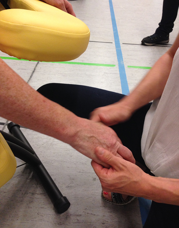 Shiatsu Massage Hände