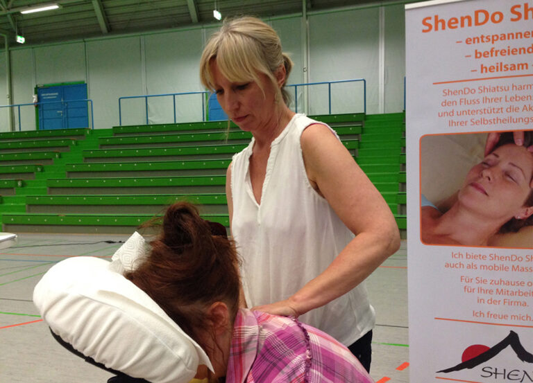 shiatsu massage Nacken